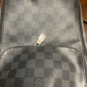LV sling Avenue bag